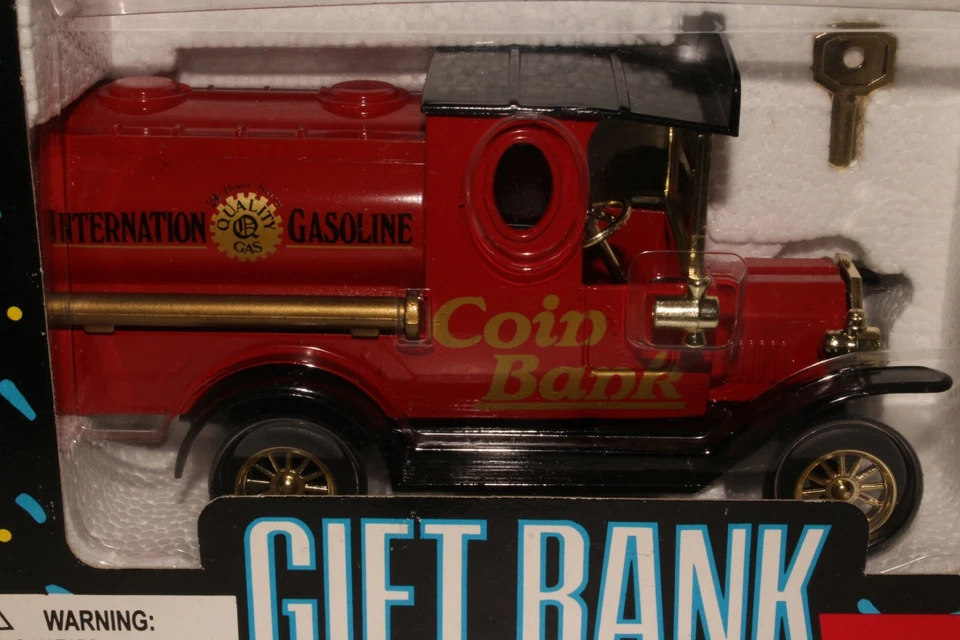 Golden Wheel International Gas Diecast Truck Bank, Boxed - Image 2 of 4