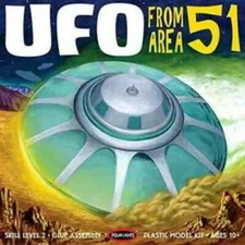Polar Lights POL982 Skill 2 Model Kit UFO from Area 51 2 Aliens and 1 Guard 1/48