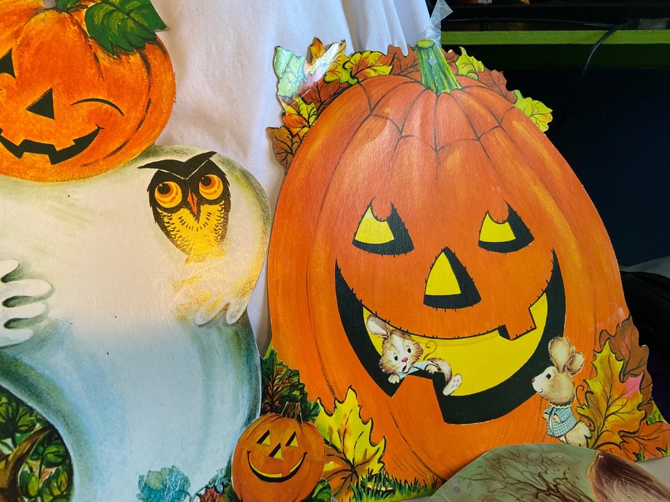 De colección 10 decoraciones troqueladas de cartón de Halloween bruja calabaza mapache calavera ++ Foto 4 de 4