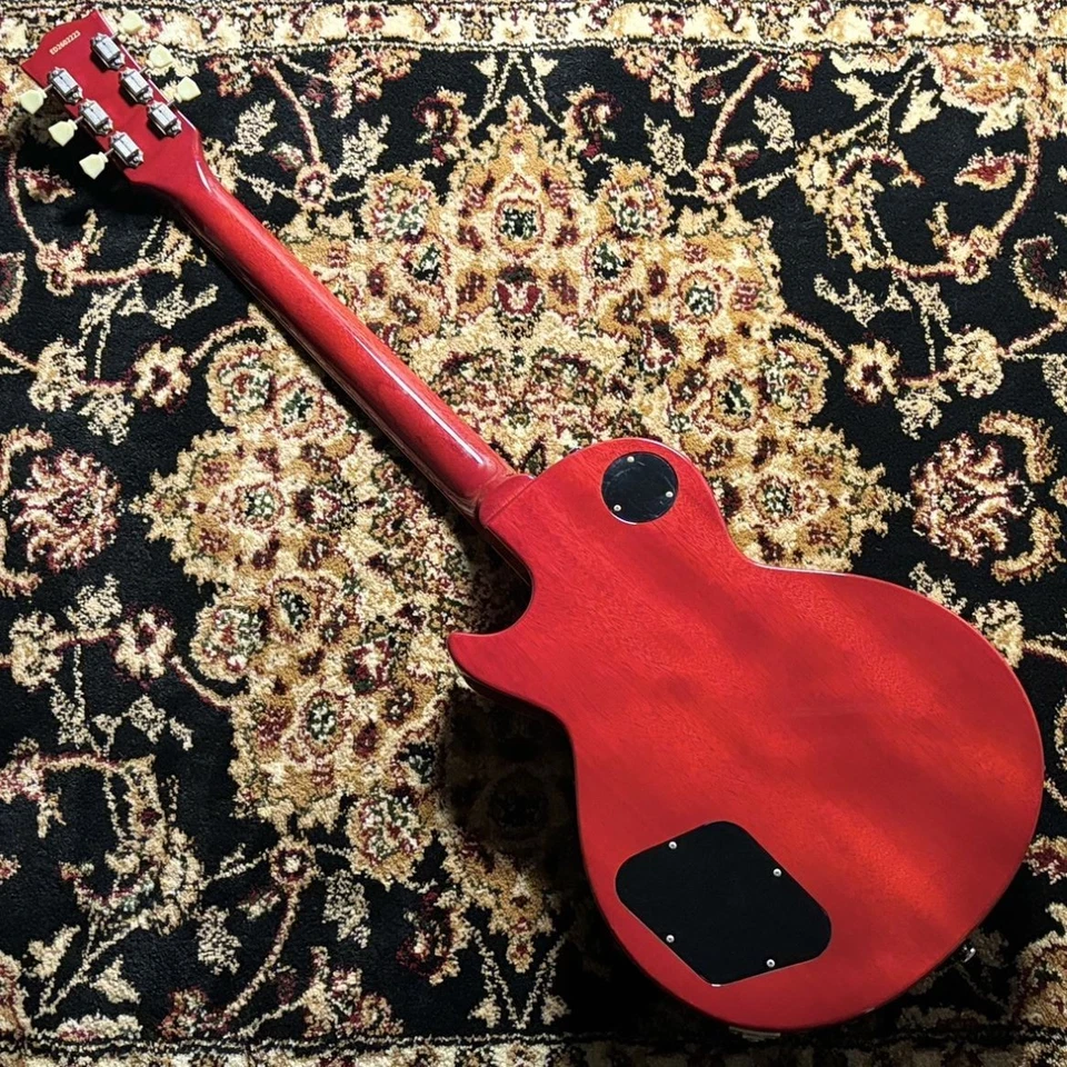 Guitarra Eléctrica Edwards E-LP-STD Sunburst 3.78kg con Llave de Estuche Producto Usado Foto 4 de 4