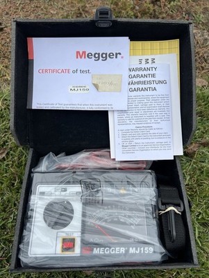 Megger MJ159 Megger Analog Hand-Cranked Insulation Resistance Tester and Megohmm