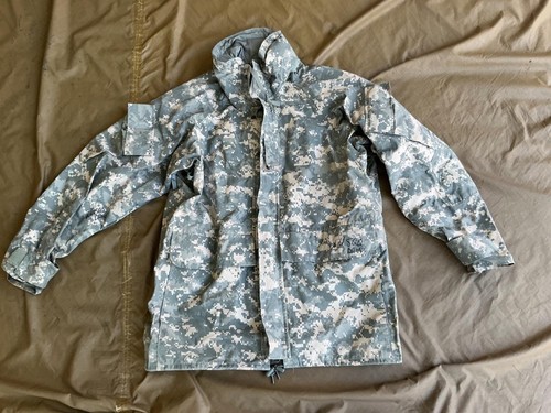 Army Surplus ACU UCP Goretex Cold Weather Snow Parka Jacket SMALL SHORT “DRMO”