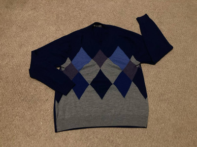 Hart Schaffner Marx Men s Medium Merino Wool Crewneck Sweatshirt Argyle Knit