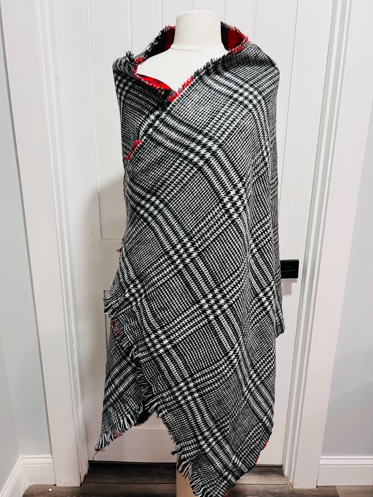 Reversible Plaid Checkered Pattern Scarf Shawl Wr… - image 2