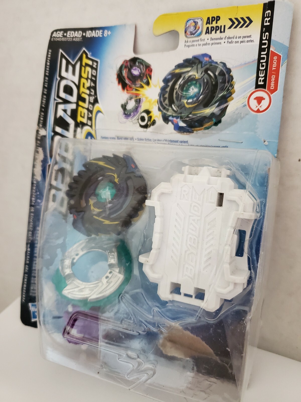 hasbro beyblade burst evolution switchstrike starter pack regulus r3