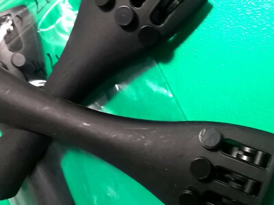 Violine Kohlefaser Ersatz Saitenhalter mit Darmdraht passend für 3/4 & Viola 13''