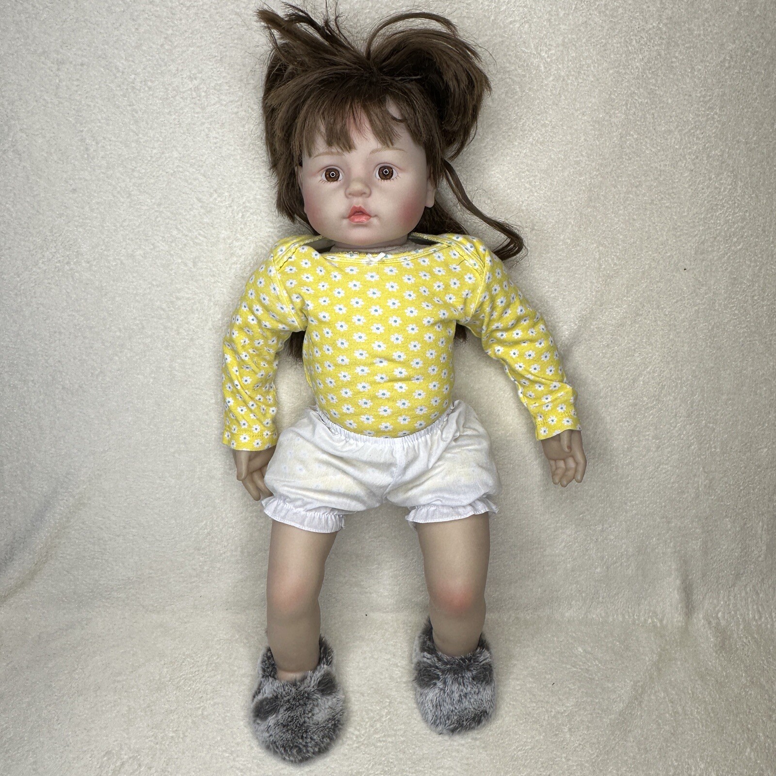 22" Girl Re-Born Doll Moveable Joints Brown Eyes Hair Cloth 