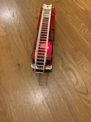 HESS Toy Fire Truck Bank Red w/ Ladder and Engine Lights VTG Rare 1986 NIB NEW! - Picture 9 of 15