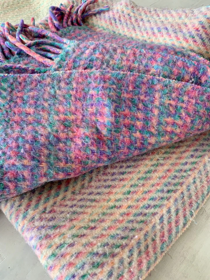 Manta Vintage EATONS Toscana “Extra” 100% Acrílico 55”x 67” Italia Foto 2 de 4