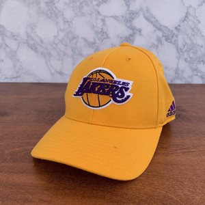adidas lakers snapback