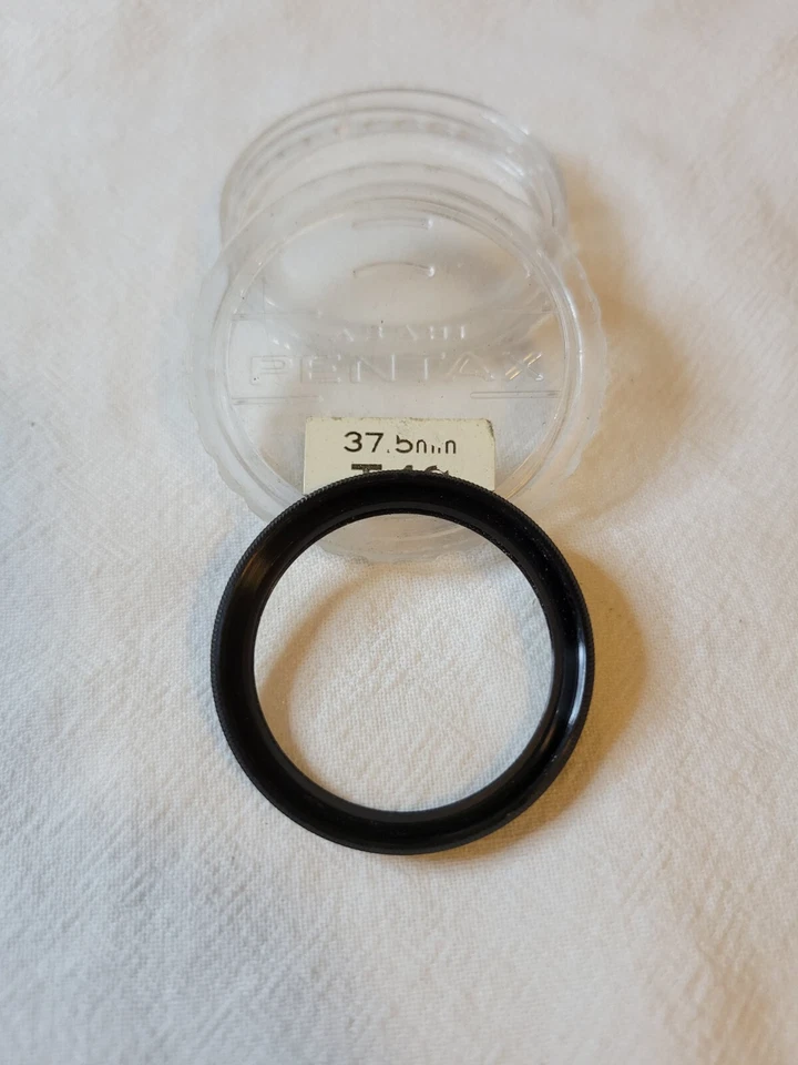 ASAHI PENTAX 37.5MM T43 CLOSE-UP LENS FOR PENTAX-110 w lids, case, Made in Japan - Image 2 of 4