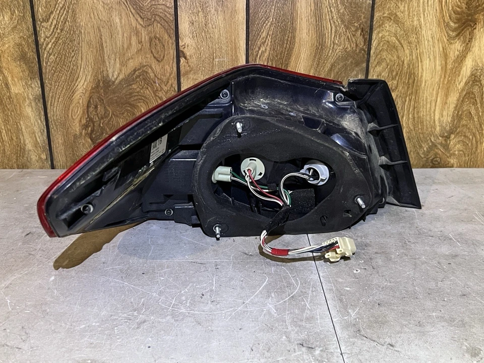 Luz trasera derecha pasajero pasajero 15-21 Subaru WRX STI lámpara OEM Foto 3 de 4