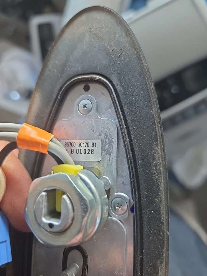 10-2011 LEXUS GS350 GS450h GS460 крыша GSM антенна основание Shark 86760-30170-B1 OEM - Изображение 4 из 4