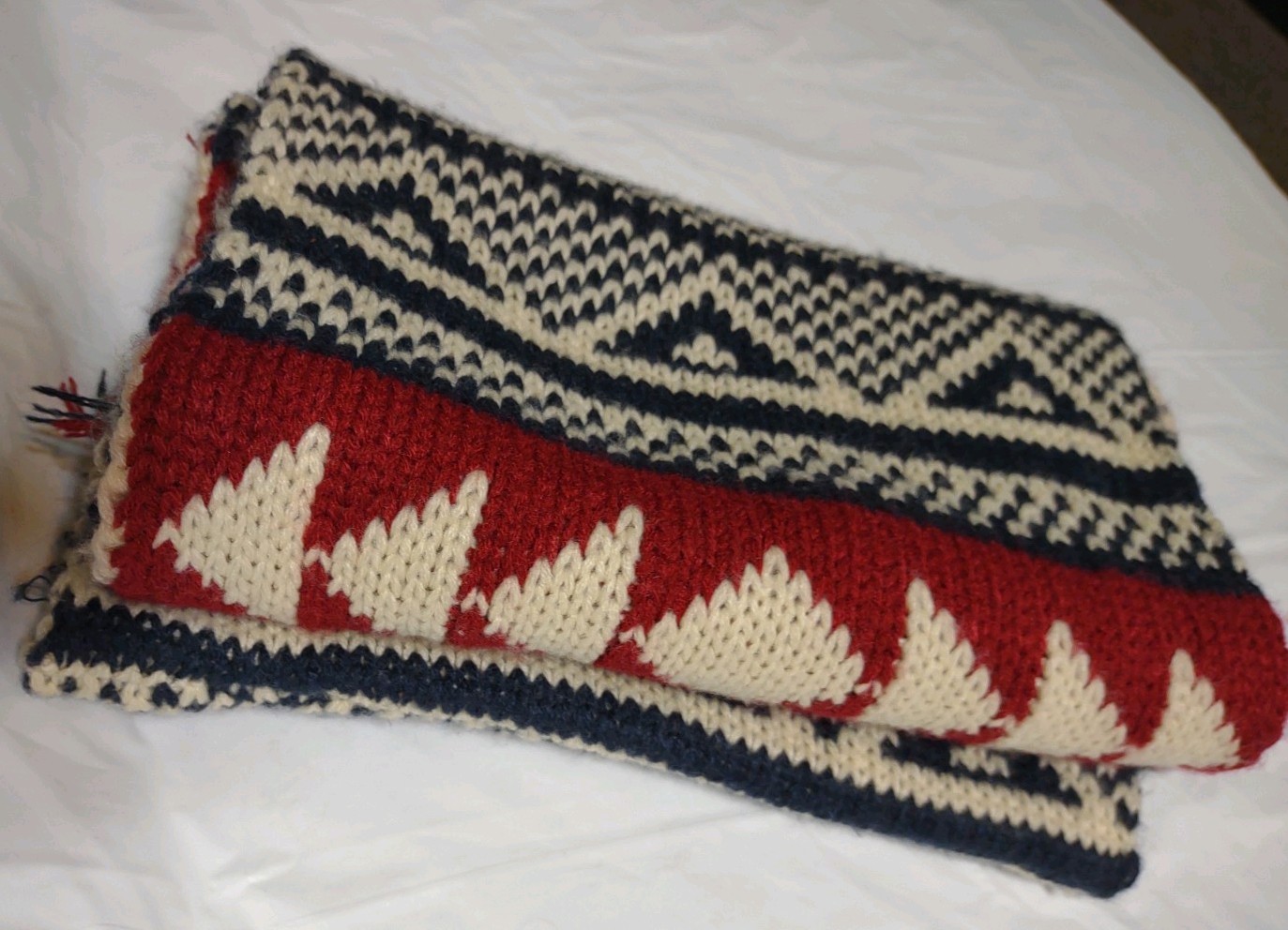 Look Aspencore Geometric Pattern Knitted Infinity… - image 16