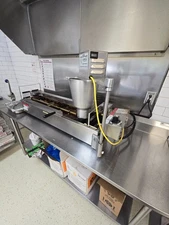 Lil' Orbits SS2400 Electric Automated Donut Machine - Only 1 Yr Old!