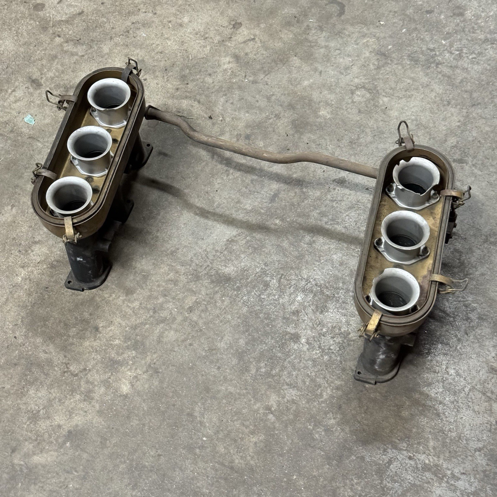 1969 Porsche 911S 2.0L MFI Magnesium Intake Stacks 901.110.108.0R Mag 38mm 911 S