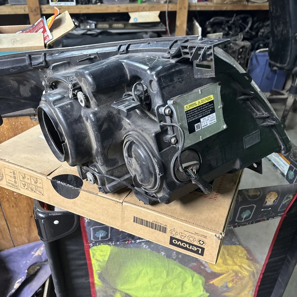  Faro lateral SRX Cadillac 2015 pasajero OEM usado Foto 4 de 4