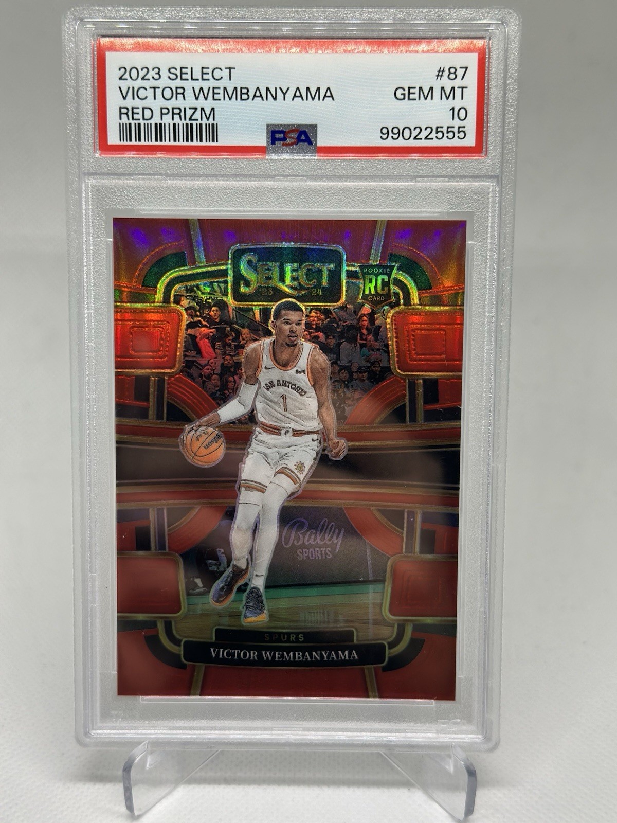 2023-24 Panini Select - Concourse Victor Wembanyama #87 Red Prizm /199 (RC)