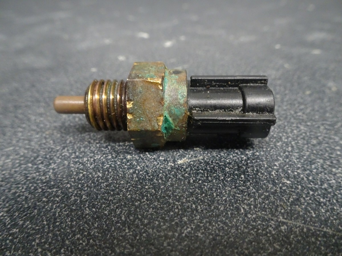 MSF G2、K 1999-2021 Kawasaki OEM Air Temperature Sensor 21176-1086 STX-15F