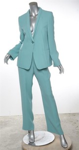 turquoise blazer outfit