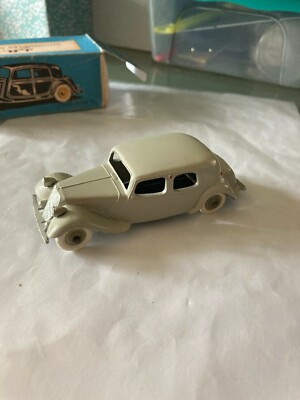 Citroën Traction Avant voitures classiques à acheter | Classic Trader