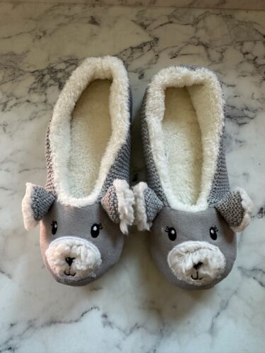 Totes -Women’s Grey animal ballerina slipper - Size medium 5/6