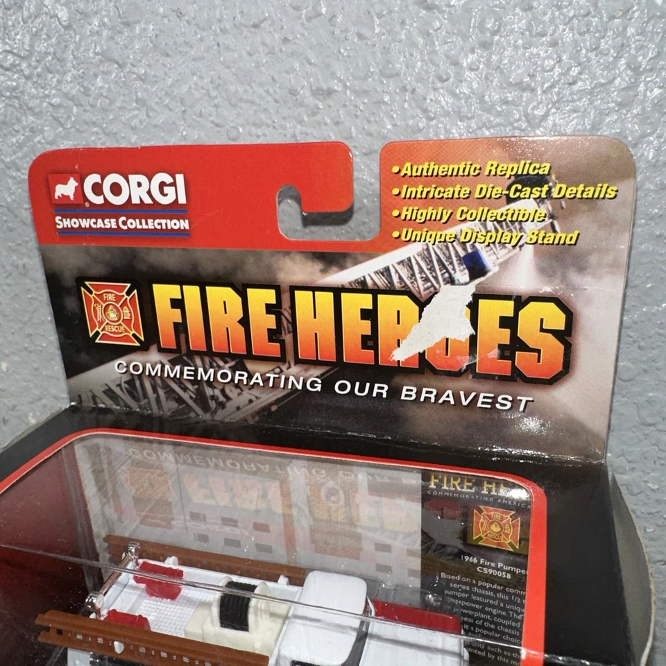 Corgi Appx 10cm Long Diecast CS90058 - 1966 Fire Pumper Baltimore MD - Image 3 of 4