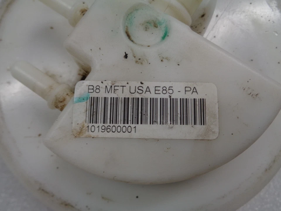 Conjunto de unidad de envío de bomba de combustible Audi A4 2013-2016 OEM AK250582 Foto 3 de 4