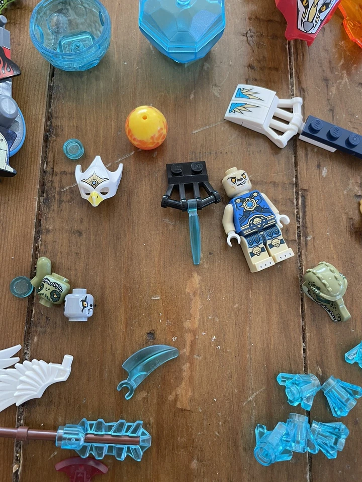 Lego Legends of Chima Assorted Pieces And Minifigures - Image 4 of 4