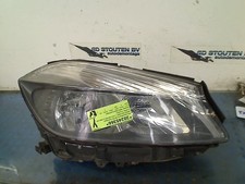 SCHEINWERFER RECHTS HEADLIGHT RIGHT Mercedes-Benz A (W176) 2013