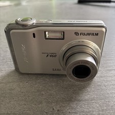 Fujifilm FinePix F Series F460 5.1MP Digital Camera - Silver