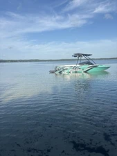 2003 Malibu Wakesetter 23 LSV Great Running Driving Boat New Ahpolstry