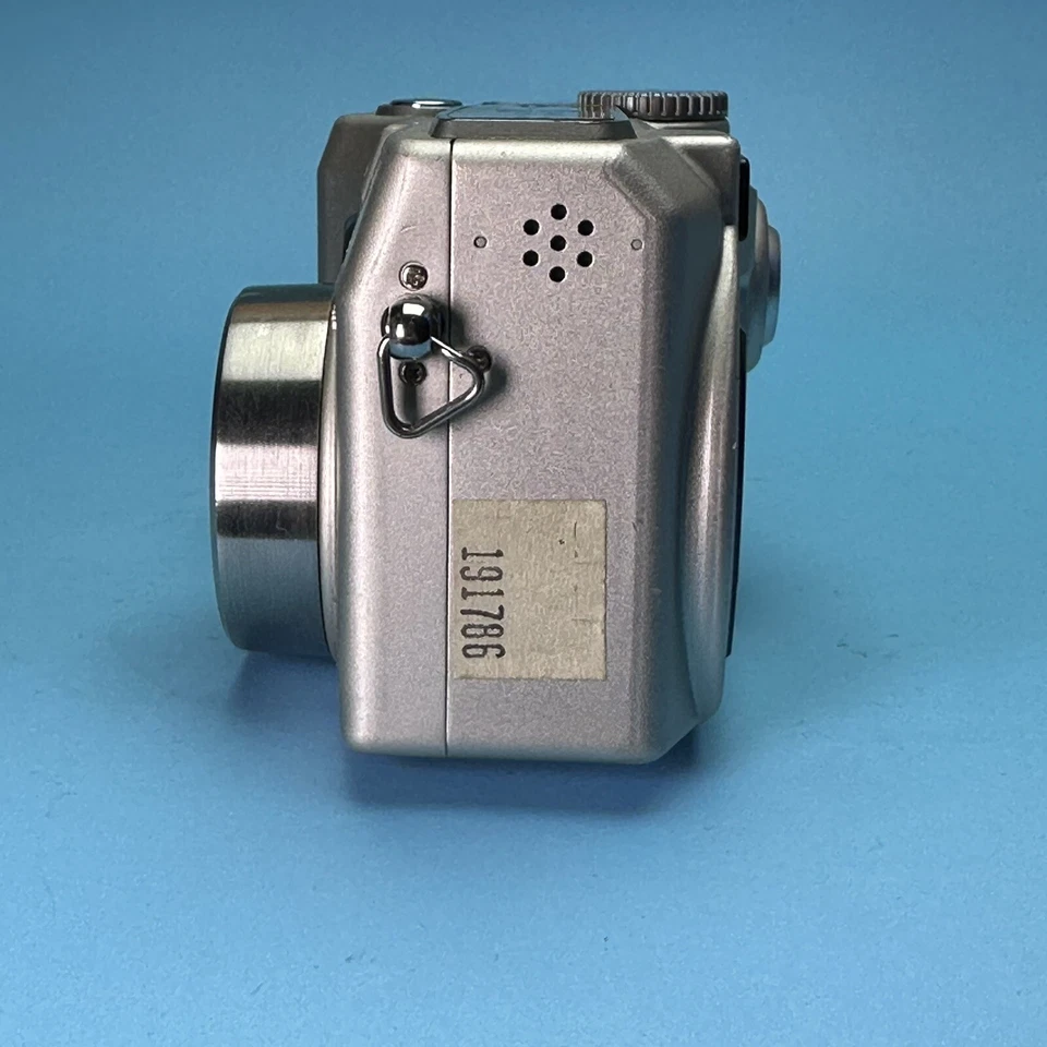 Konica Minolta DiMAGE S414 4.0MP Digital Camera - Silver - Image 4 of 4