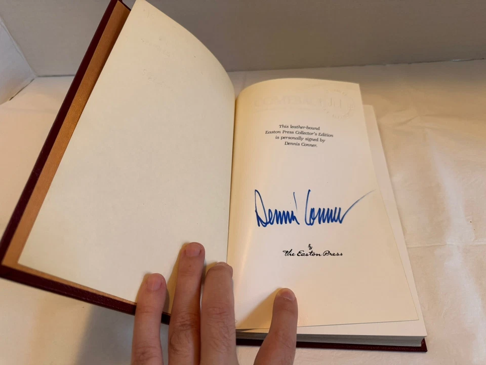 EASTON PRESS/ПОДПИСАННОЕ Возвращение, Деннис Коннер 1989 Коллекционное издание Кожа ПАРУСНЫЙ СПОРТ ОЧЕНЬ ХОРОШЕЕ СОСТОЯНИЕ - Изображение 2 из 4