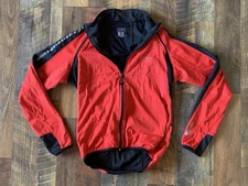 Gore Bike Wear Men’s Red/Black Windstopper Soft-Shell Convertible Jacket Size S