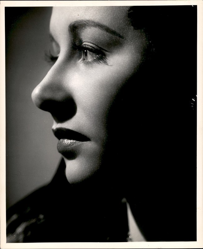 LMPE40 Original Freulich Photo REPUBLIC PICTURES STAR VERA RALSTON GLAMOUR SHOT