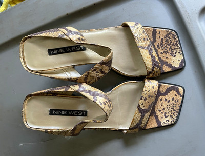 Nine West Women s Leather Square Toe Slip-On Ankle Strap Sandals 7.5 M