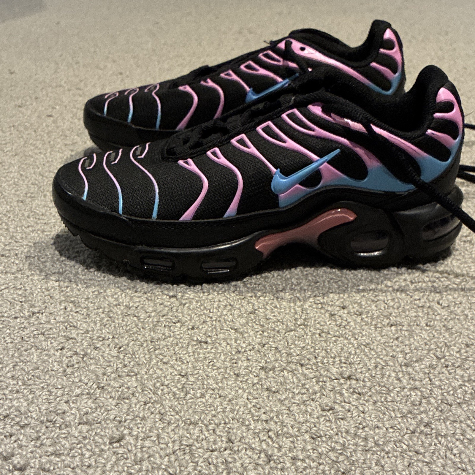 Nike Air Max Plus TN Sneakers Black/Pink/Blue Low Top Lace-Up Men's US 7 3