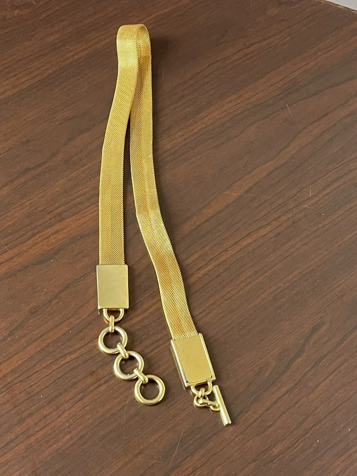 Cinturón de cadena vintage tono dorado hebilla cierre de palanca ajustable Foto 3 de 4