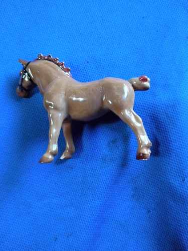 Hagen Renaker Vintage Retired Red Mane Clydesdale Horse 3".25"x 2.5" No Base
