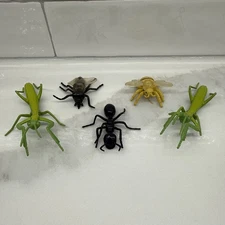 Safari Ltd Bugs Insects 2"-3" Praying Mantis, Ant, Fly & Bumble Bee
