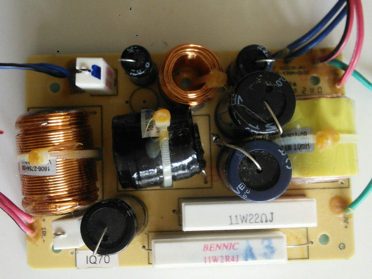◆大感謝祭!! KEF IQ70 ペア m0s8747 ◇大感謝祭!! KEF IQ70 ペア m0s8747