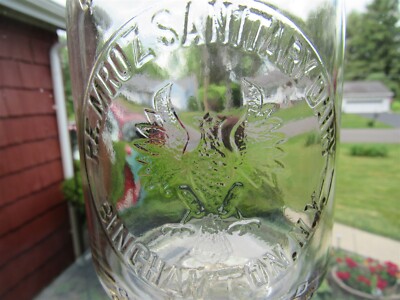 TREQ Milk Bottle P E Mroz Sanitary Dairy Farm Binghamton NY BROOME CO 1942 Bird