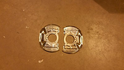 VAUXHALL CAVALIER MK3 FRONT BRAKE SHIELD SET BRAKE GUARD SET NEW PAIR