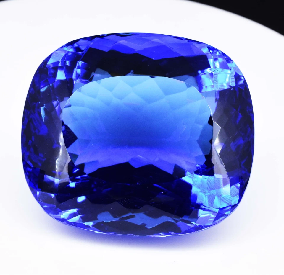 Gigantic Swiss Blue Topaz Cushion 566.95 CERTIFIED Flawless Loose Gemstone - Image 3 of 4