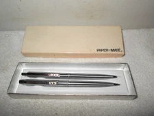 PAPERMATE VTG 80'S SLIM CHROME SET OF BALLPOINT PEN & PENCIL IN BOX           B5