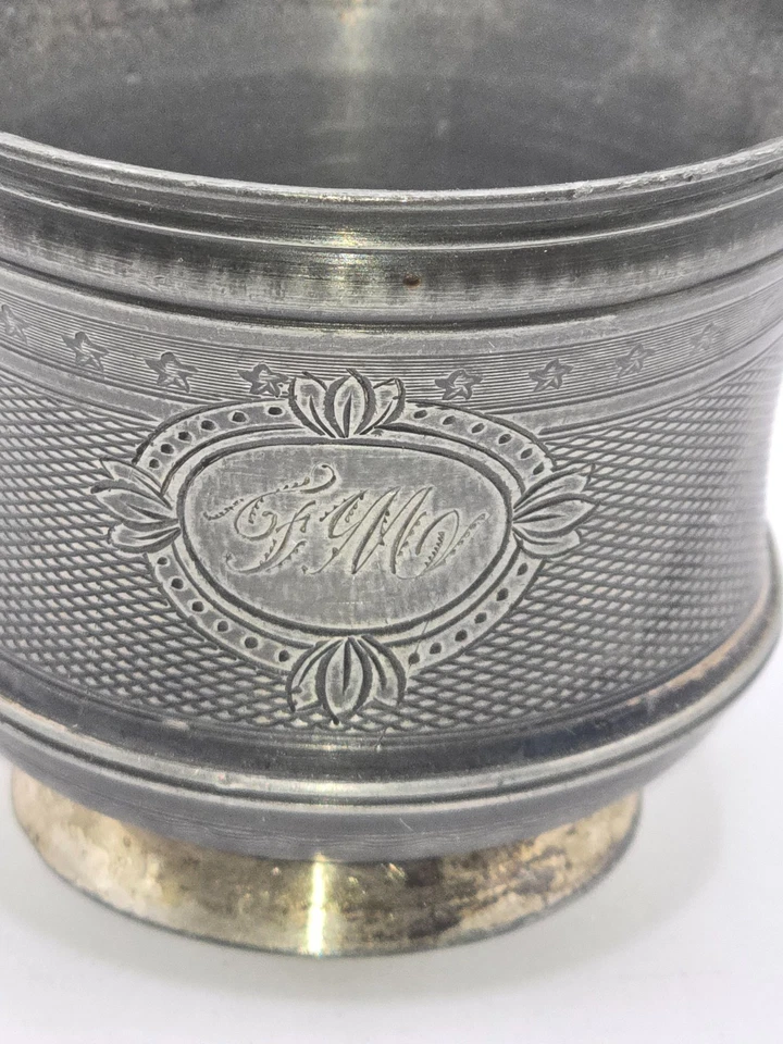 Ancienne timbale en étain - Photo 2/4