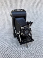 VINTAGE KODAK JUNIOR SIX-20 SERIES II FOLDING CAMERA