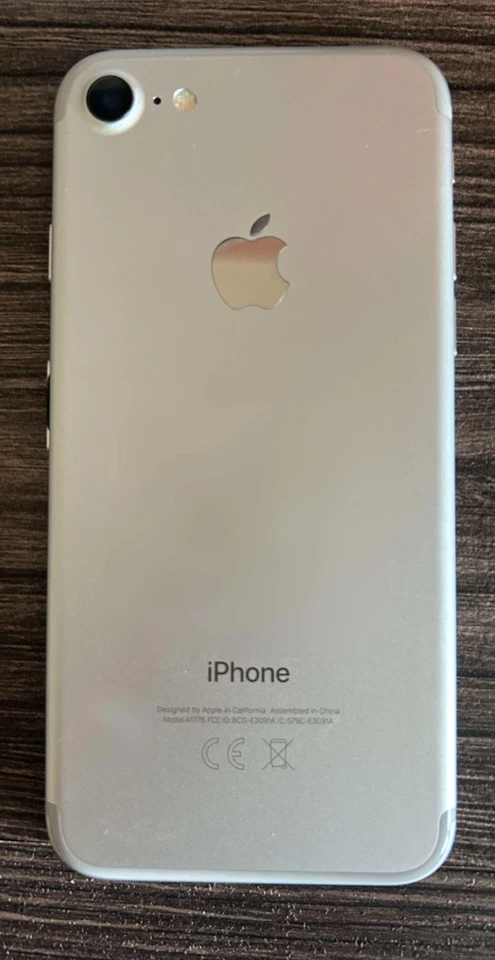 Apple iPhone 7 128GB silver come nuovo - Batteria 100% - Immagine 2 di 4