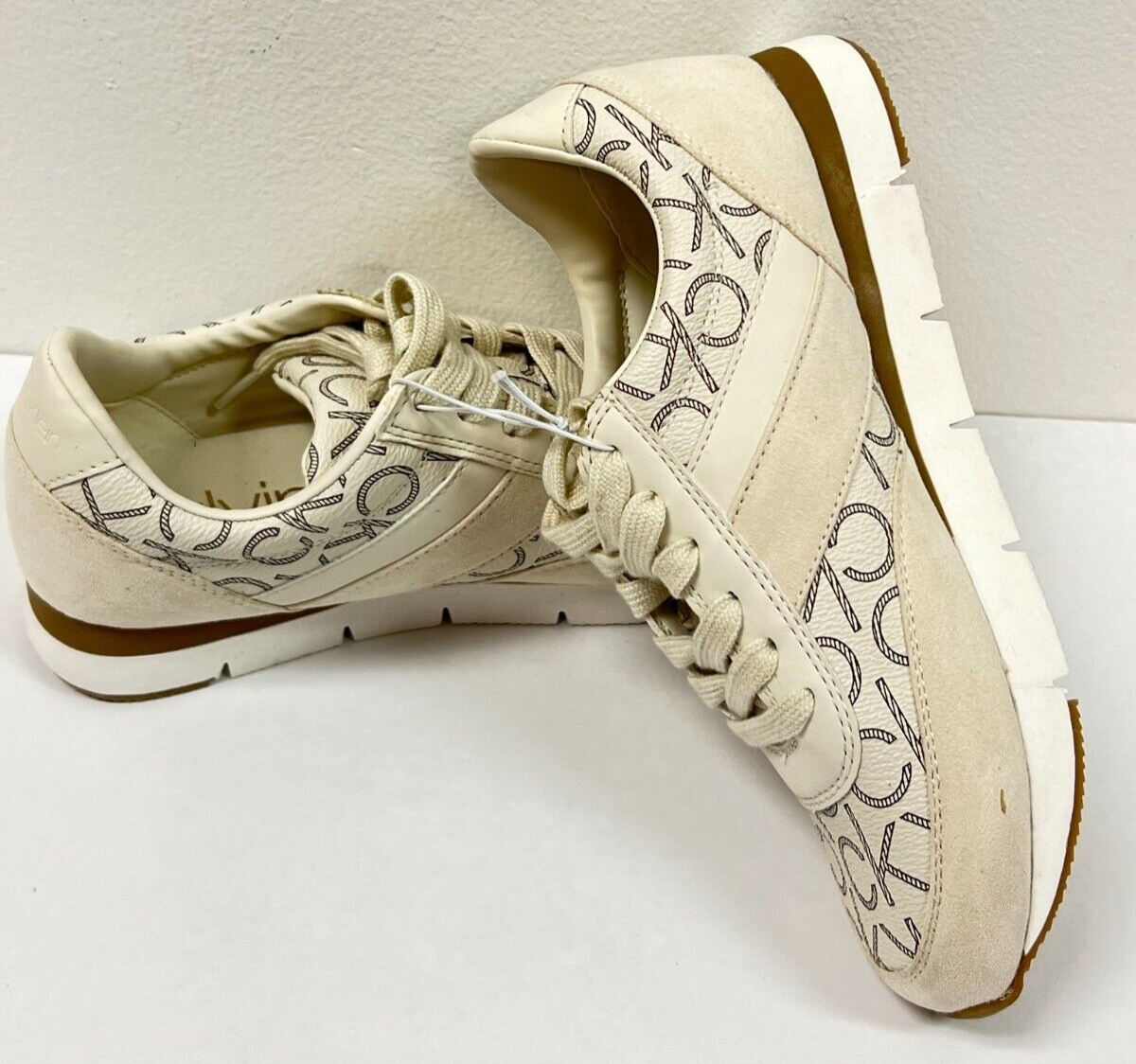 CALVIN KLEIN Women's Beige CK Logo Tea Round Toe Wedge Athletic Sneakers  NEW